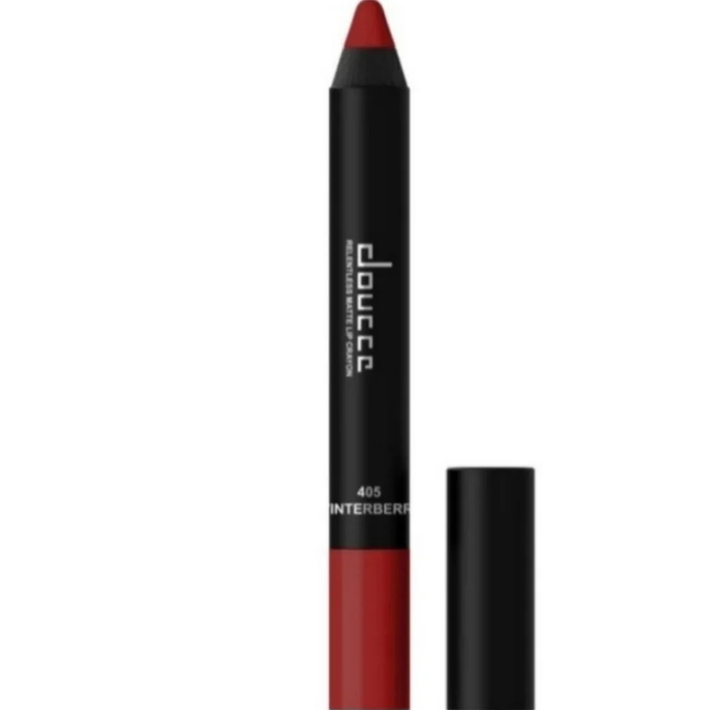 Doucce Red Lip Crayon in Winterberry New in Package